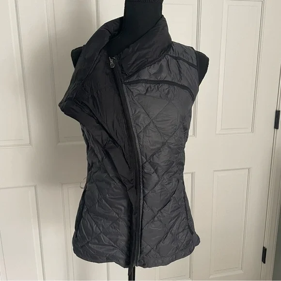 lululemon athletica black/gray down reversible vest size 6 - Picture 4 of 9